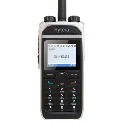 Bộ đàm kỹ thuật số PD680 với thiết kế kim loại, nhiều tín hiệu, chuyên nghiệp.